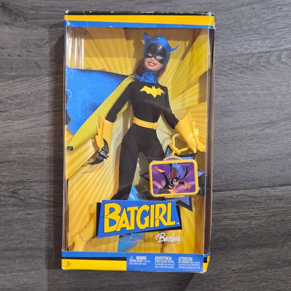 Vintage 2004 DC Comics Batgirl Barbie Collector Doll (H1670)